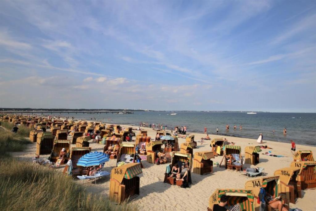 Ferienwohnung Strandhotel シャルボイツ エクステリア 写真